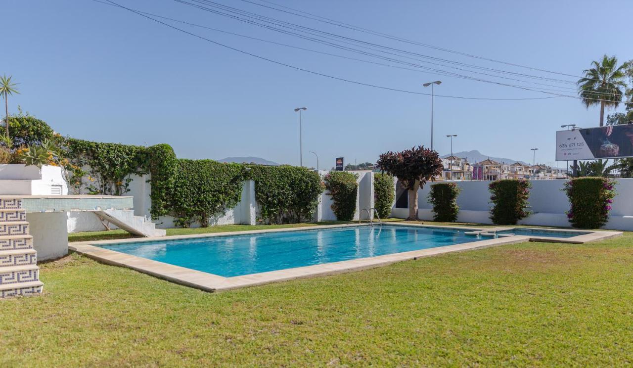Apartmán Casa Con Jardin Junto A La Playa Estepona Exteriér fotografie